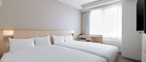 Habitación con 2 camas individuales, para no fumadores | Escritorio, wifi gratis, ropa de cama y acceso para silla de ruedas