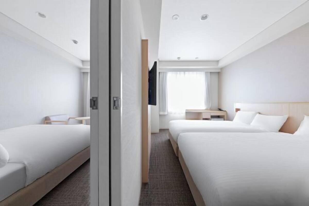 Desk, free WiFi, bed sheets, wheelchair access