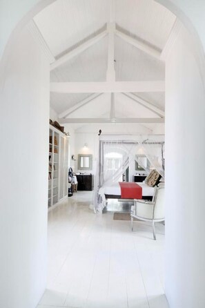 Interior - The Sun House (Galle)