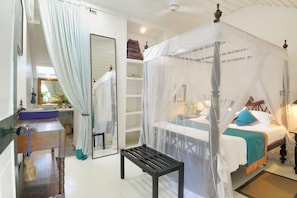 Room - The Sun House (Galle)