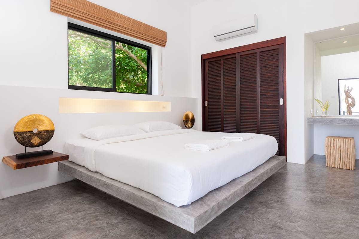Premium bedding, down duvets, Select Comfort beds, in-room safe