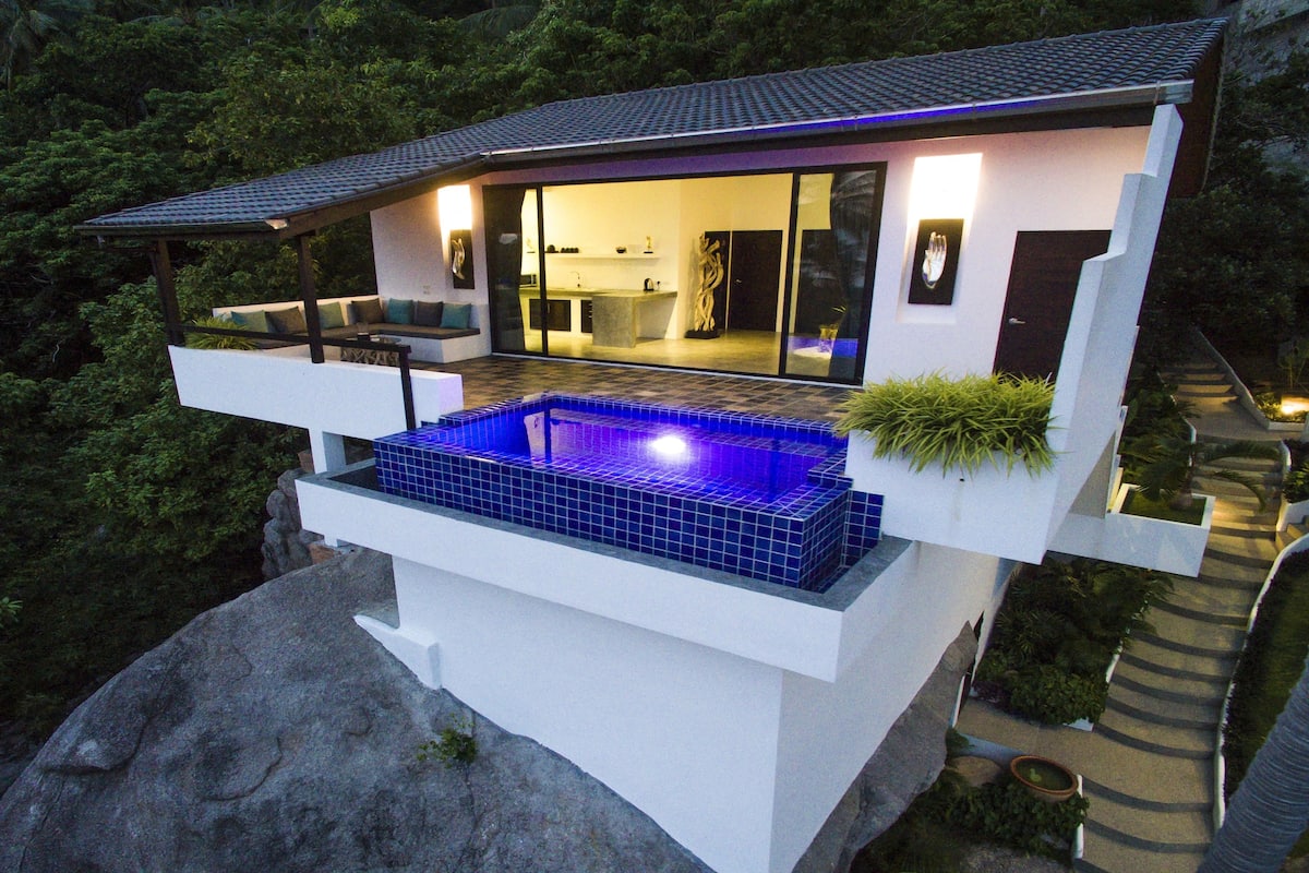 2-Bedroom Pool Villa | Premium bedding, down duvets, Select Comfort beds, in-room safe