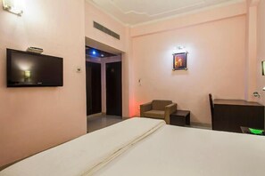 Superior Double Room | Desk, rollaway beds - Hotel Shubham Majesty (Mathura)