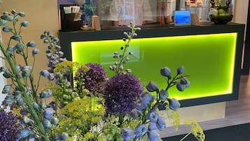Lobby-Lounge