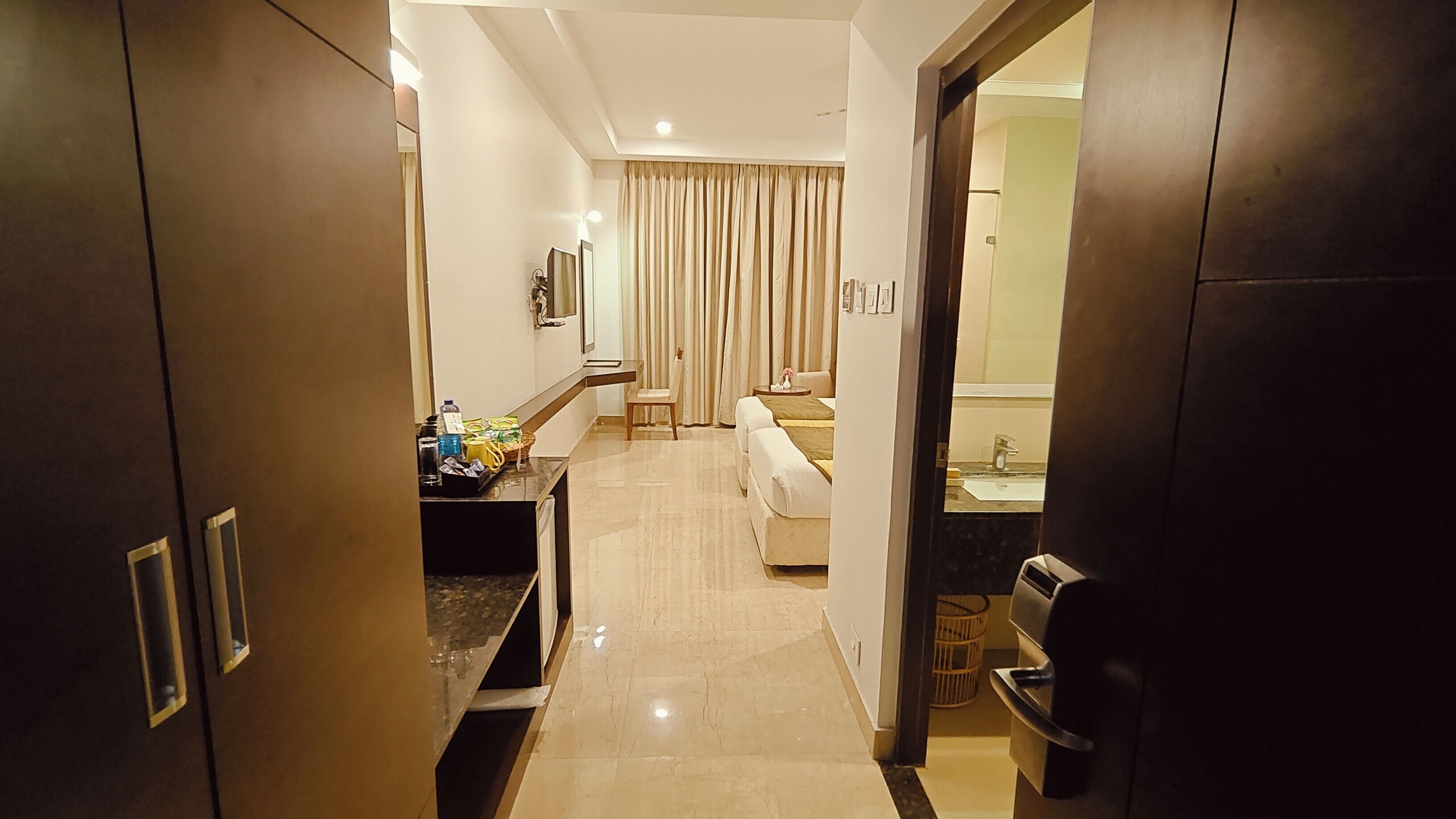 executive room | egyptian cotton sheets, premium bedding, down duvets