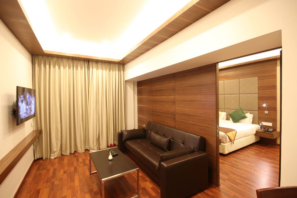 suite | egyptian cotton sheets, premium bedding, down duvets