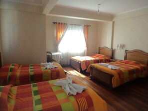 In-room safe, soundproofing, free WiFi