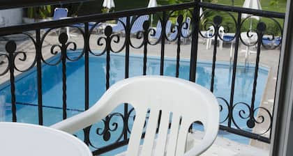 Kozis Hotel Apts