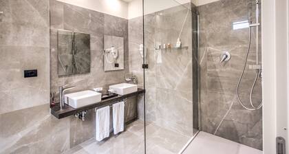 Suite Santa Tecla