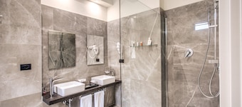 Suite Santa Tecla