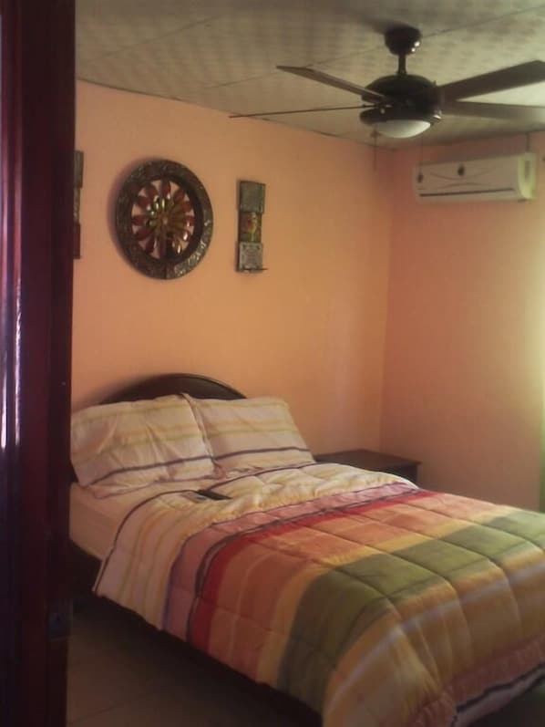 Cots/infant beds, rollaway beds, free WiFi