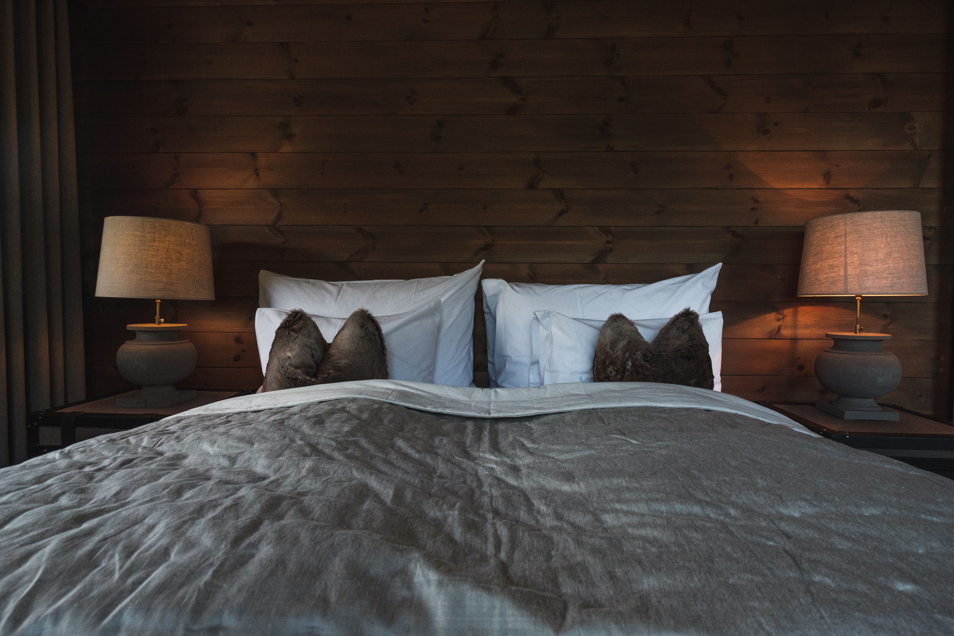 deluxe room | 1 bedroom, premium bedding, desk, iron/ironing board