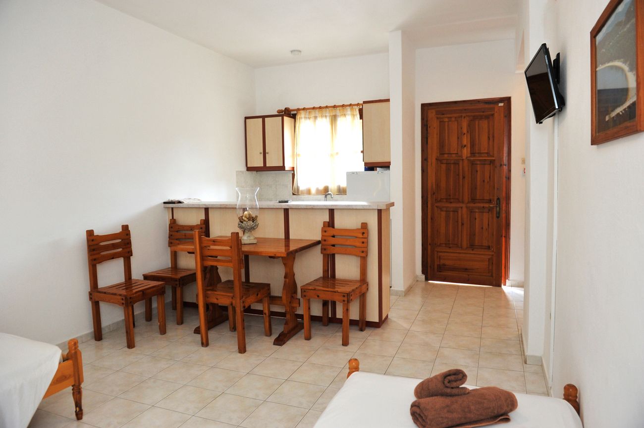 apartment, 1 bedroom, pool view | living area | tv