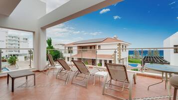 Villa, Hot Tub, without Pool (No.7)