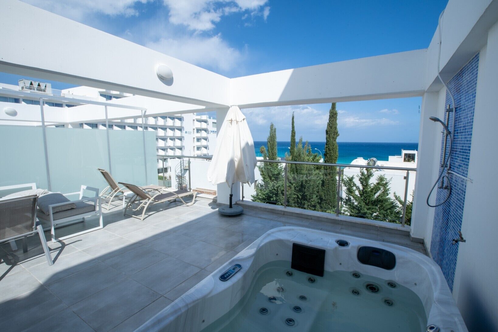 Premium-Apartment (No.2) | Eigener Whirlpool