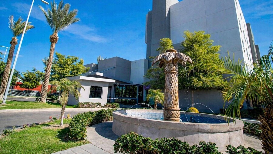 Hotel Mirra San Luis