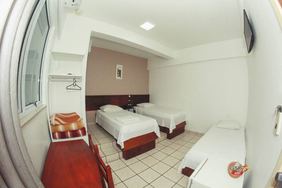 standard room | 1 bedroom, minibar, desk, laptop workspace