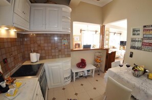 Villa | Private kitchen