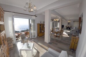 Villa | Living area | Flat-screen TV, DVD player - Villa Tango (Corfu)