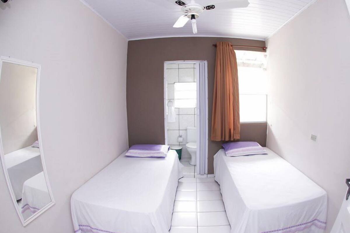 Economy Twin Room | Individually decorated, blackout curtains, free WiFi