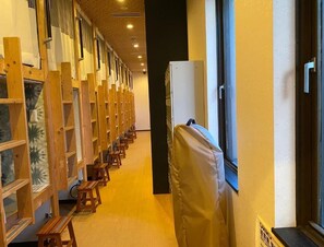 Shared Dormitory, Mixed Dorm