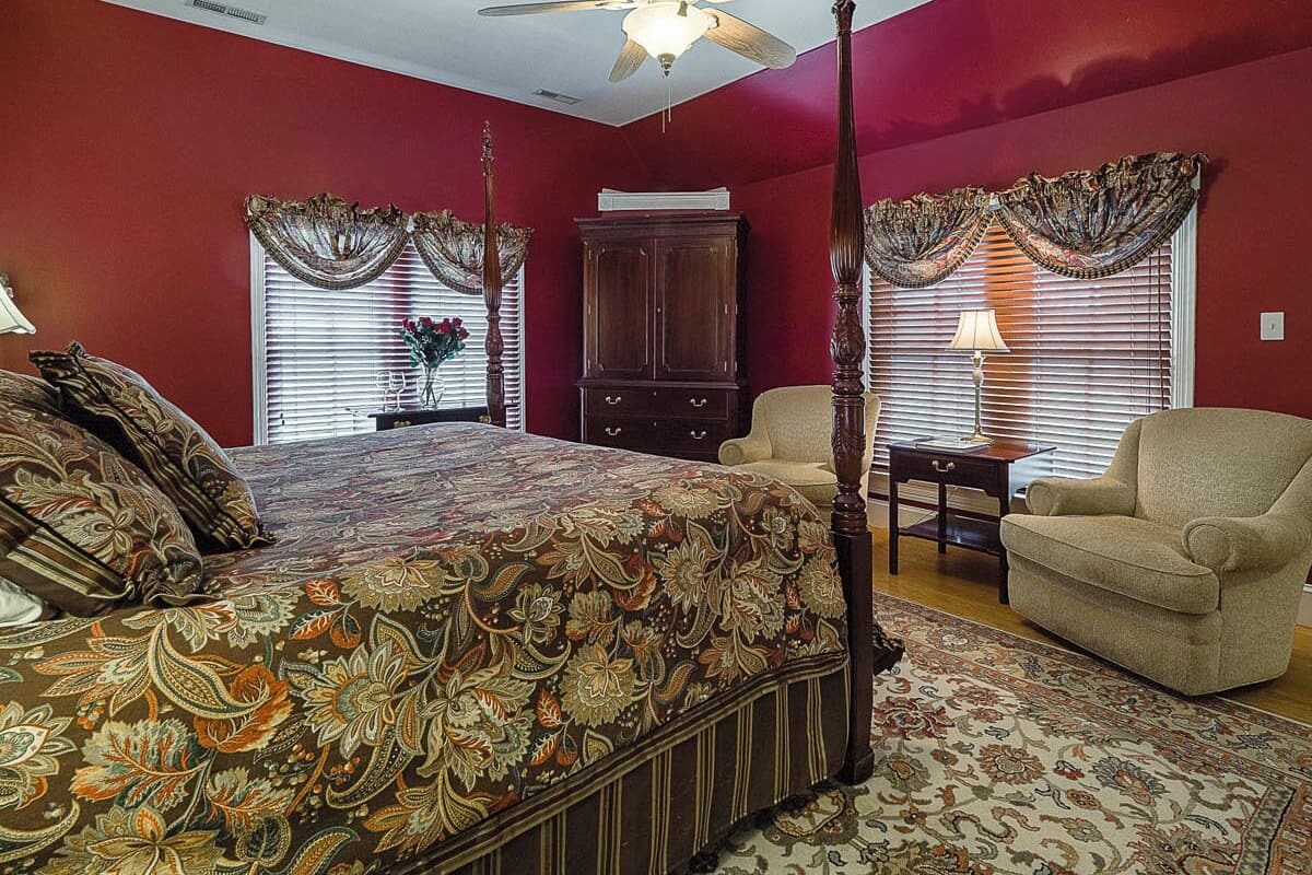 Premium bedding, soundproofing, free WiFi, bed sheets