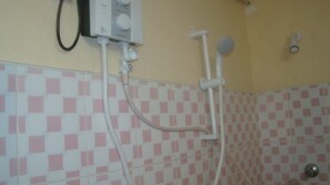 Dusche im Bad