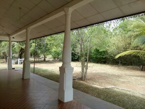 ลานระเบียง/นอกชาน
