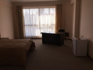 Minibar, free WiFi