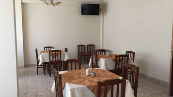 Desayuno continental incluido todos los días