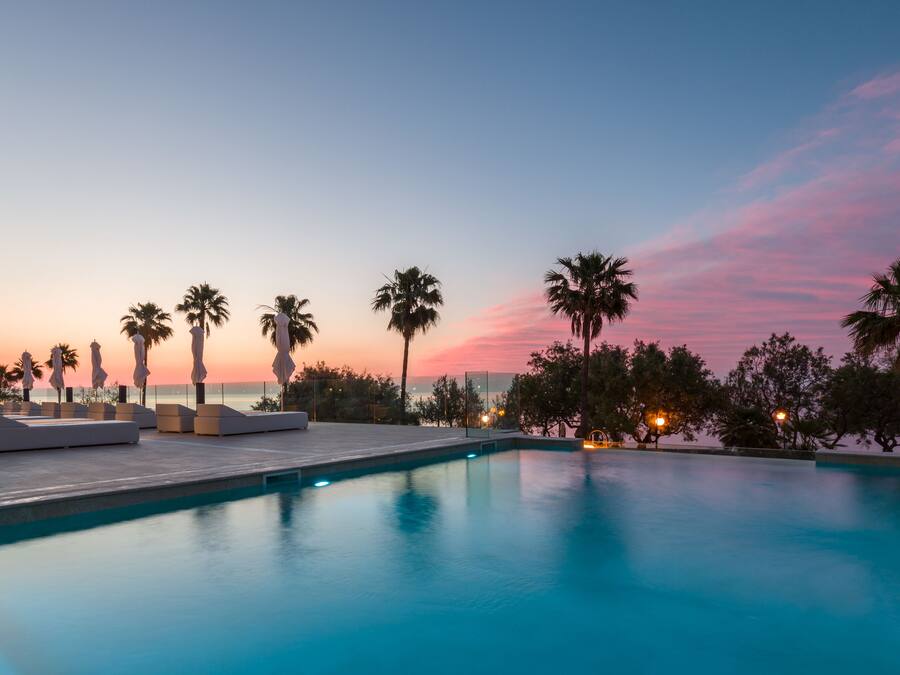 Indoor pool, seasonal outdoor pool