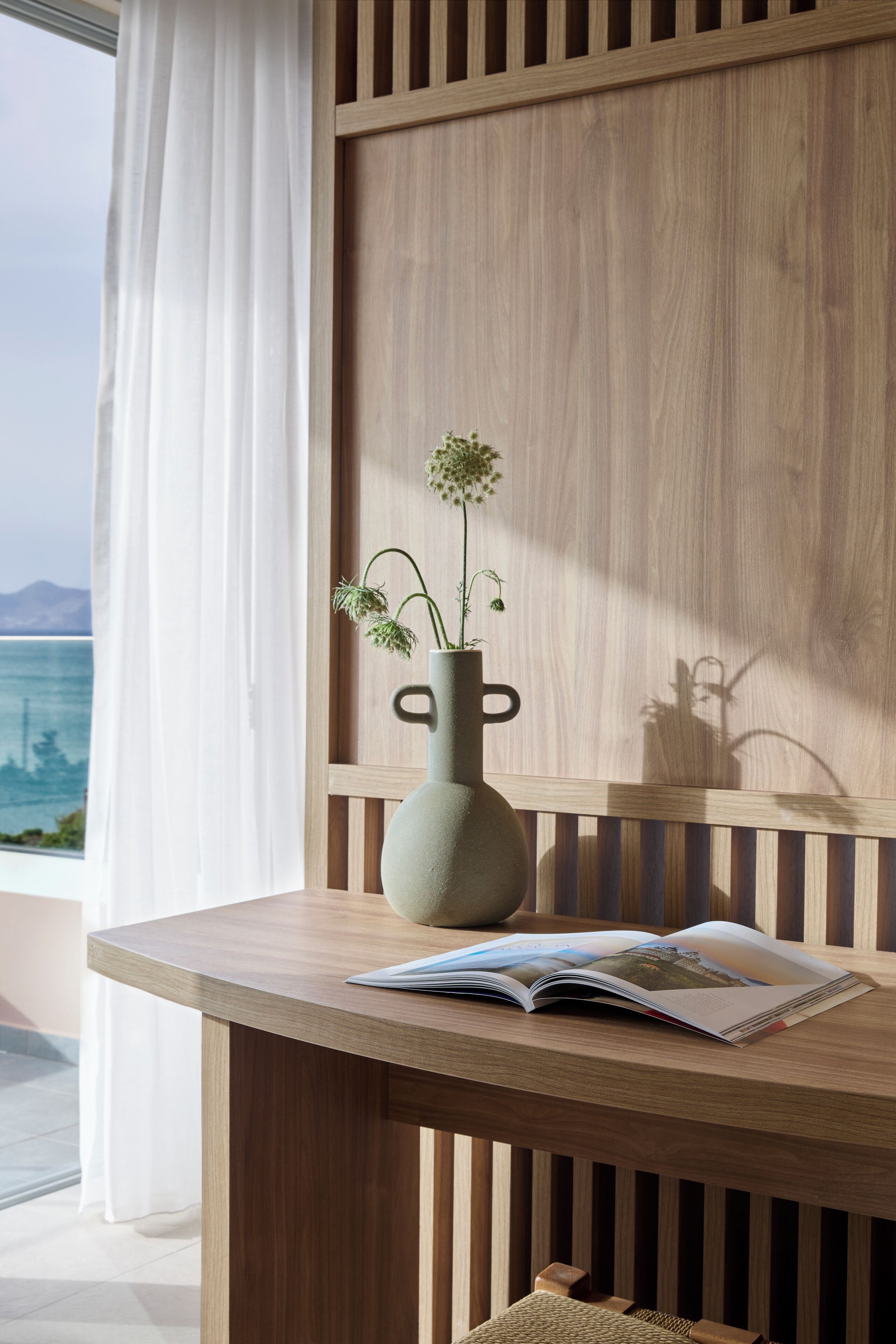 deluxe room sea view | 1 bedroom, in-room safe, desk, soundproofing