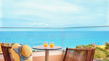 Deluxe Room Sea View | Balcony view