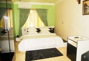 In-room safe, desk, free WiFi, bed sheets - Milestone Hotel (Lekki)
