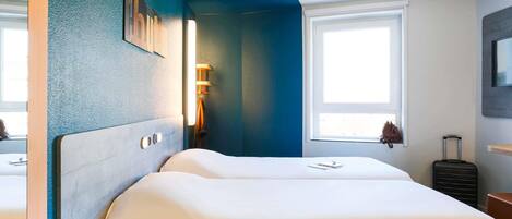 Chambre avec lits jumeaux, 2 lits une place | Bureau, rideaux occultants, chambres insonorisées