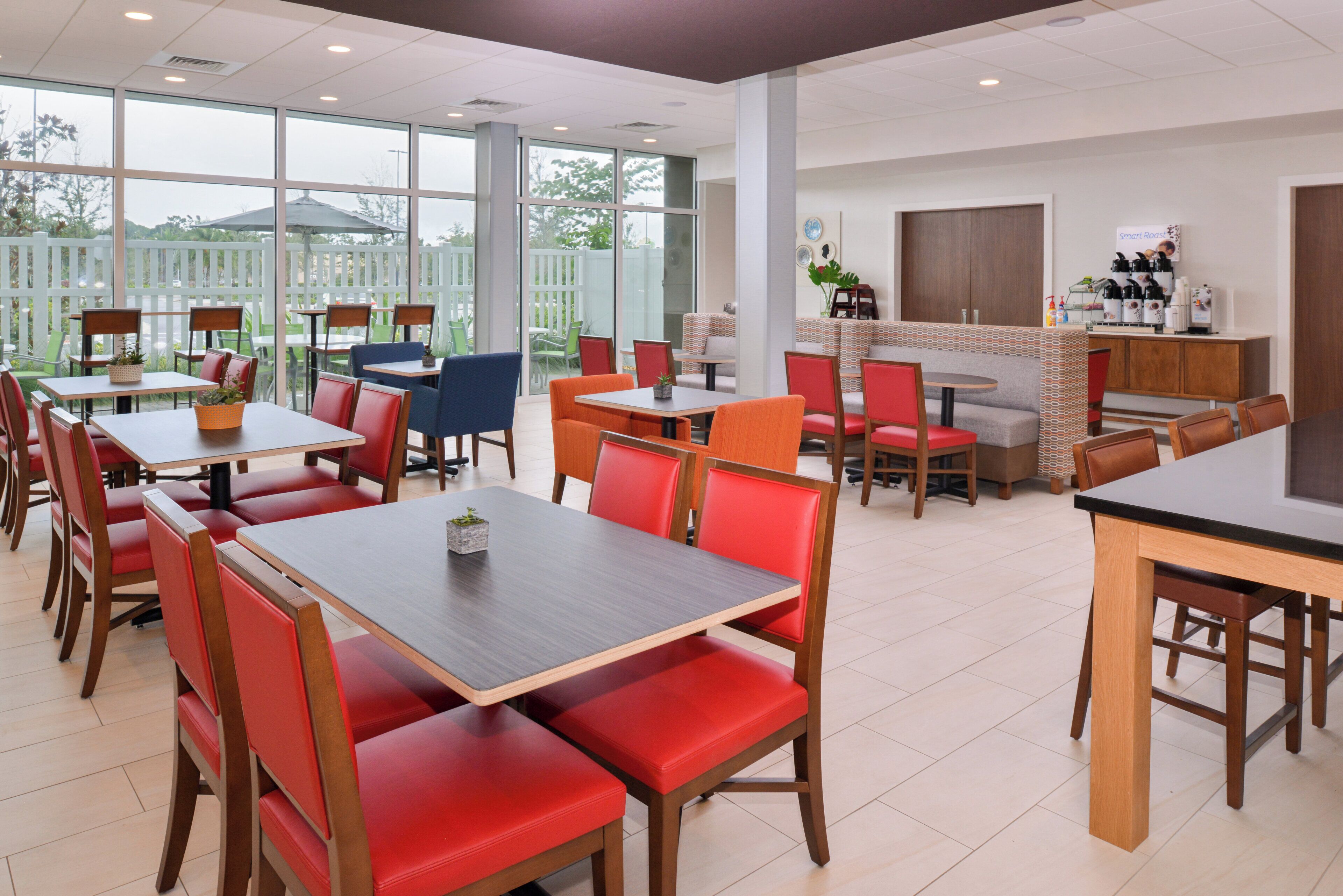 Foto - Holiday Inn Express & Suites St. Petersburg - Madeira Beach by IHG