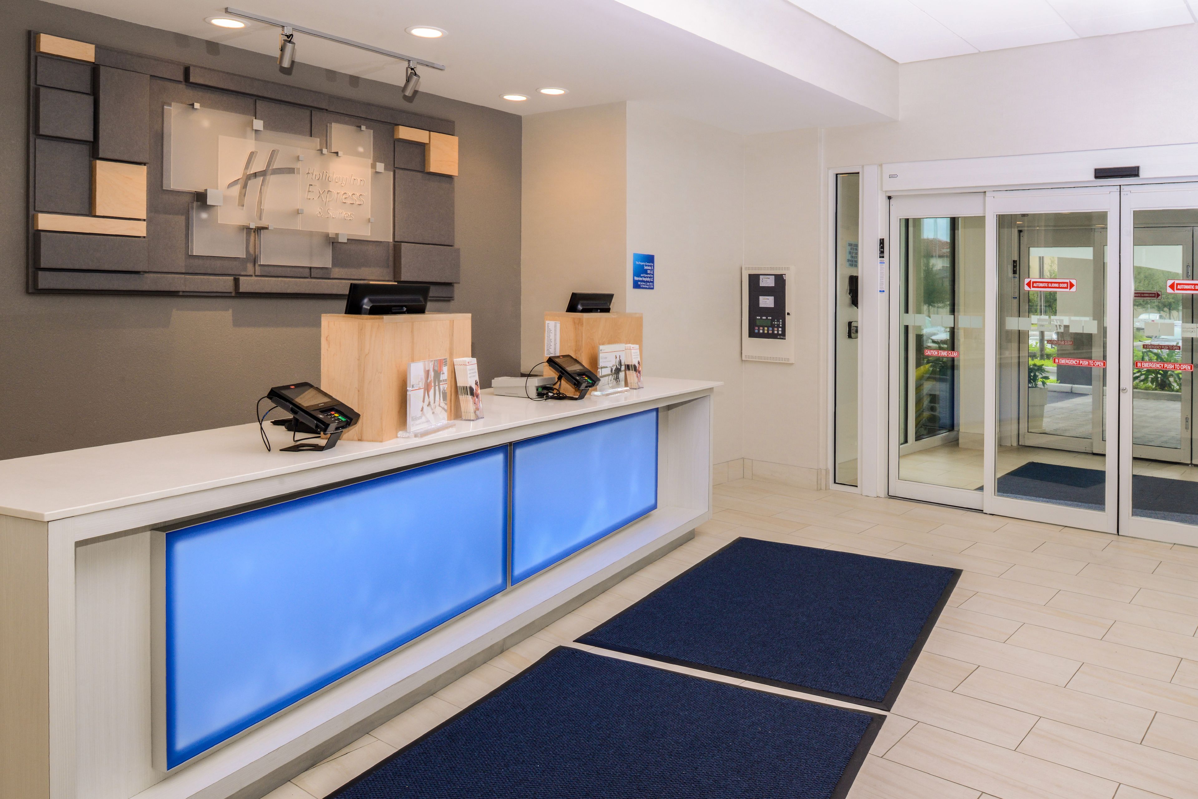 Photo - Holiday Inn Express & Suites - St. Petersburg - Madeira Beach by IHG