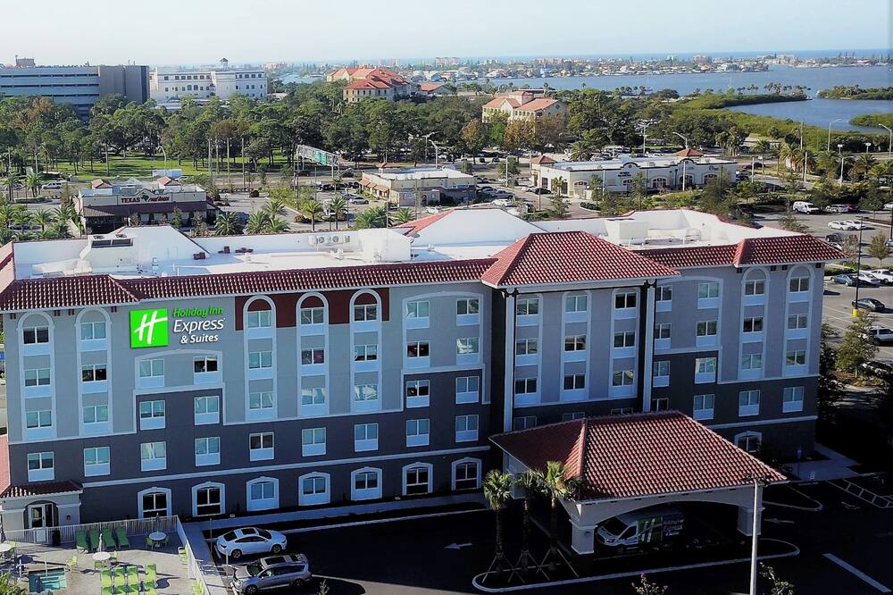 luxury hotels in St. Petersburg