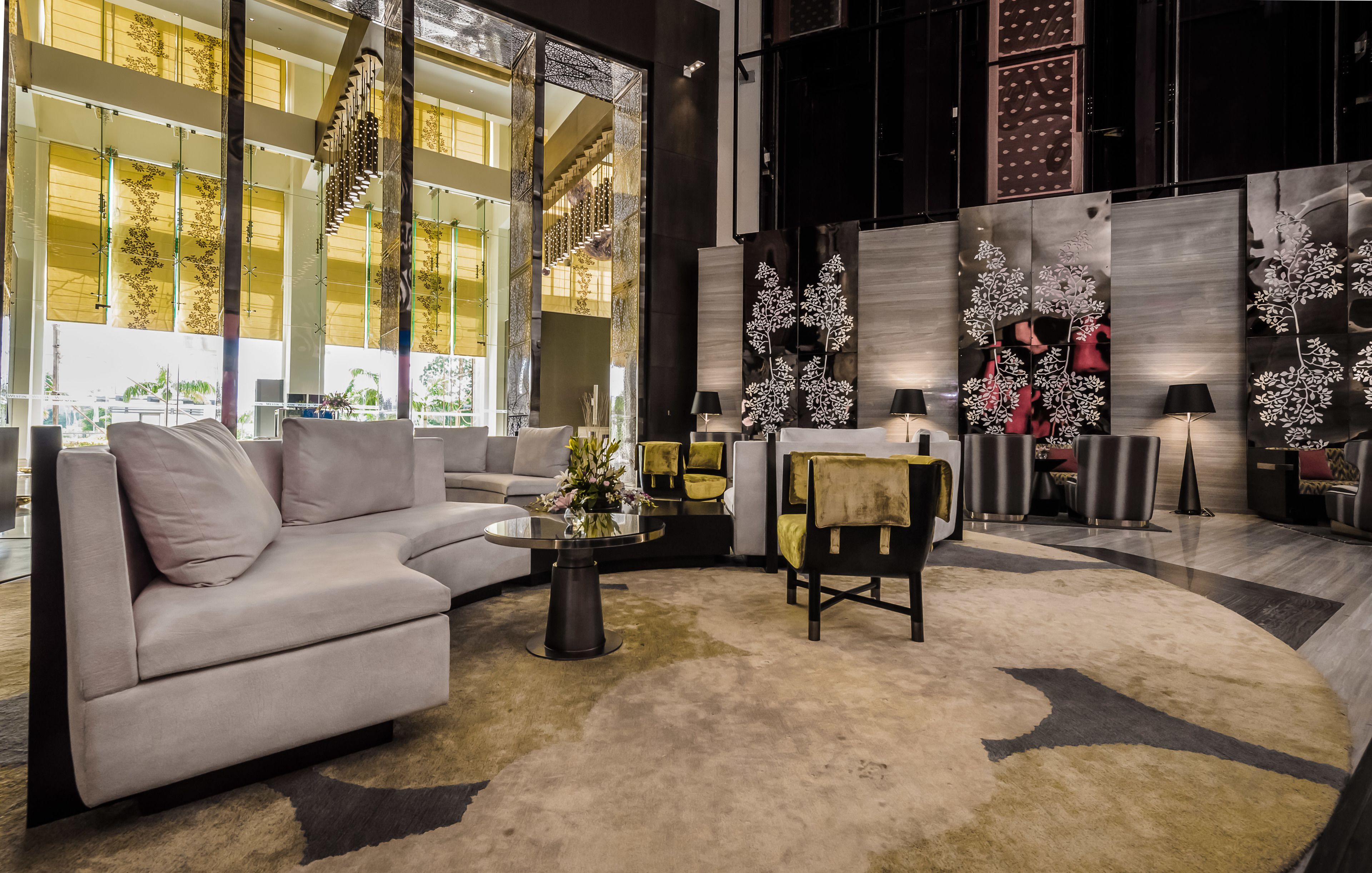 serves lunch and dinner