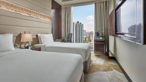 Minibar, in-room safe, blackout curtains, soundproofing - Holiday Inn Singapore Little India by IHG (Singapore)
