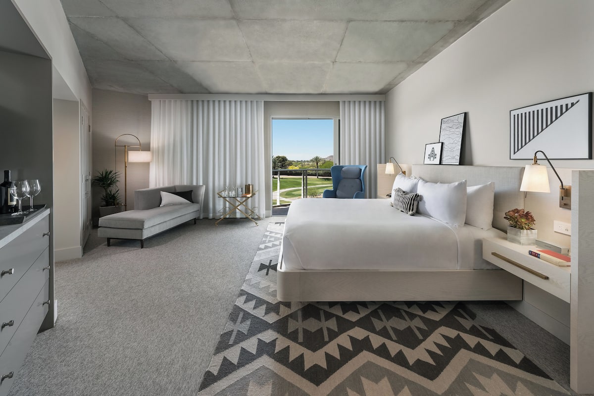 Camelback Presidential Suite | Premium bedding, down comforters, pillowtop beds, minibar