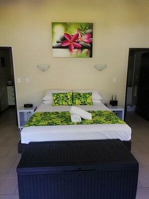 Biệt thự Deluxe, 1 giường cỡ queen, bếp, quang cảnh núi | 1 phòng ngủ, két bảo mật tại phòng, màn/rèm cản sáng 