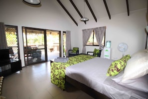 Deluxe Villa, 1 Queen Bed, Mountain View | In-room safe, blackout curtains, iron/ironing board, WiFi