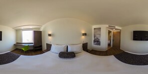 Superior Room, 1 Queen Bed | 办公桌、遮光窗帘、熨斗/熨板、免费 WiFi