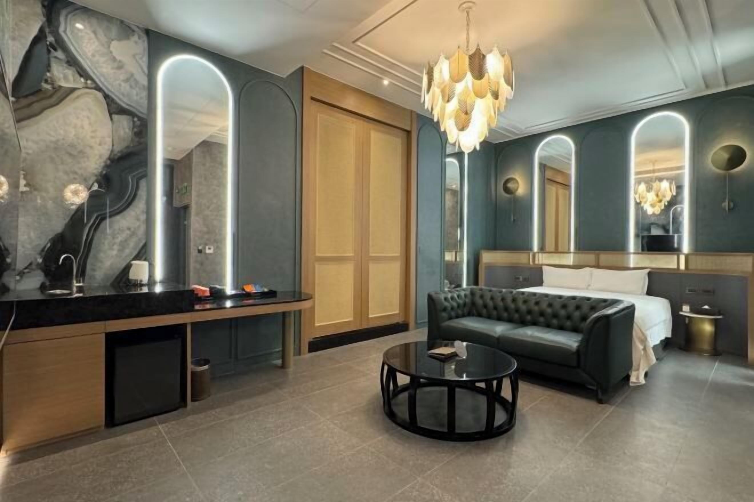 Minibaari, yksilöllisesti sisustettu, yksilöllisesti kalustettu