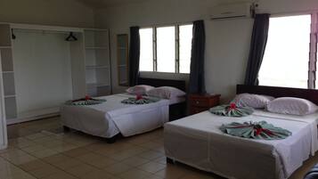 Desk, WiFi, bed sheets