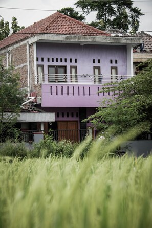 Fachada da propriedade
