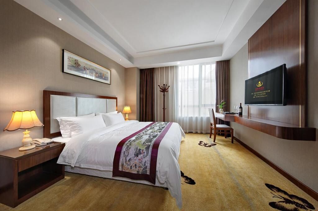 Minibar, in-room safe, desk, blackout drapes