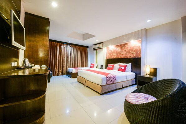 Coffres-forts dans les chambres, bureau, Wi-Fi gratuit, draps fournis