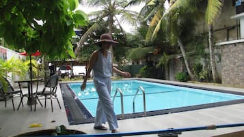 Seasonal outdoor pool